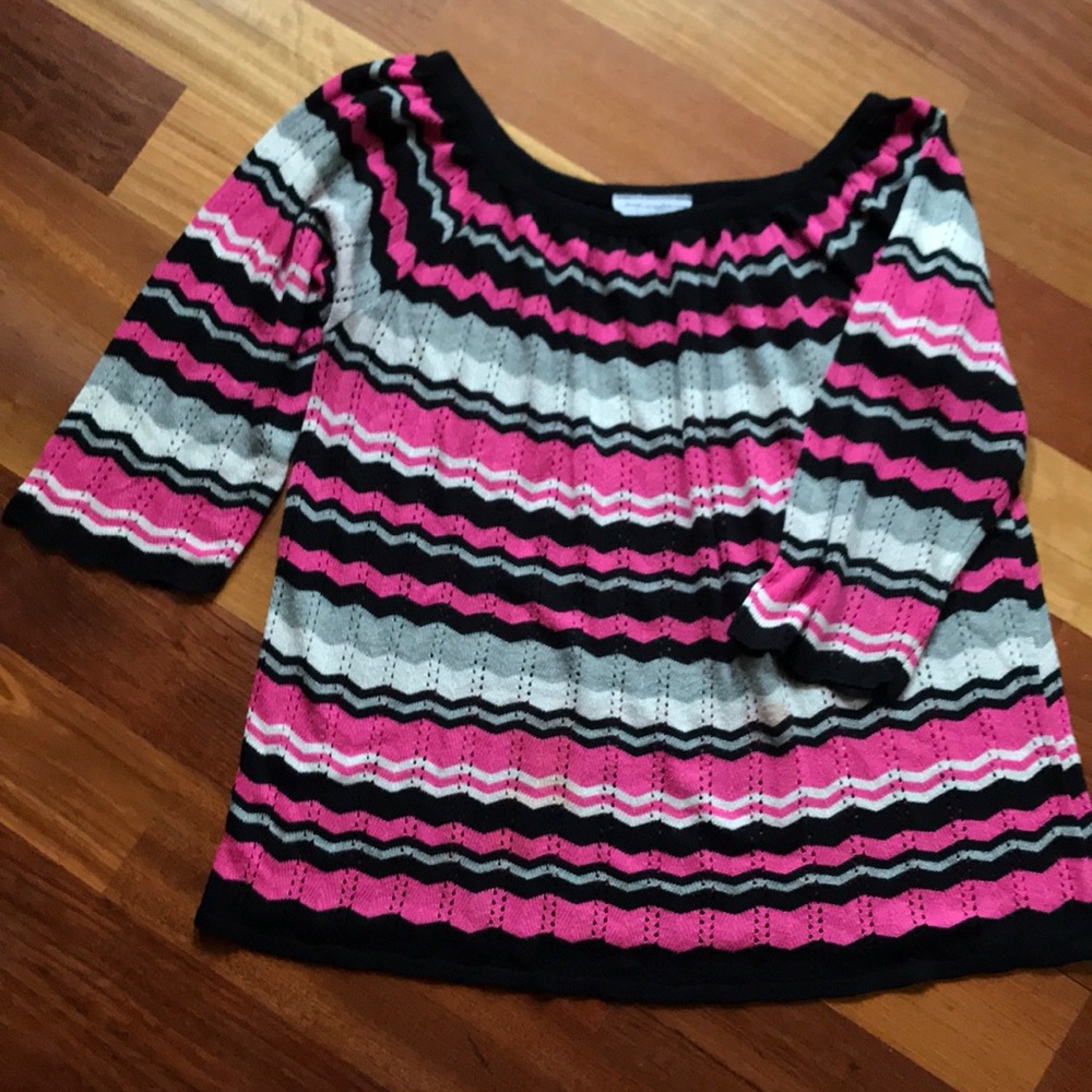 Lightweight patterned sweater